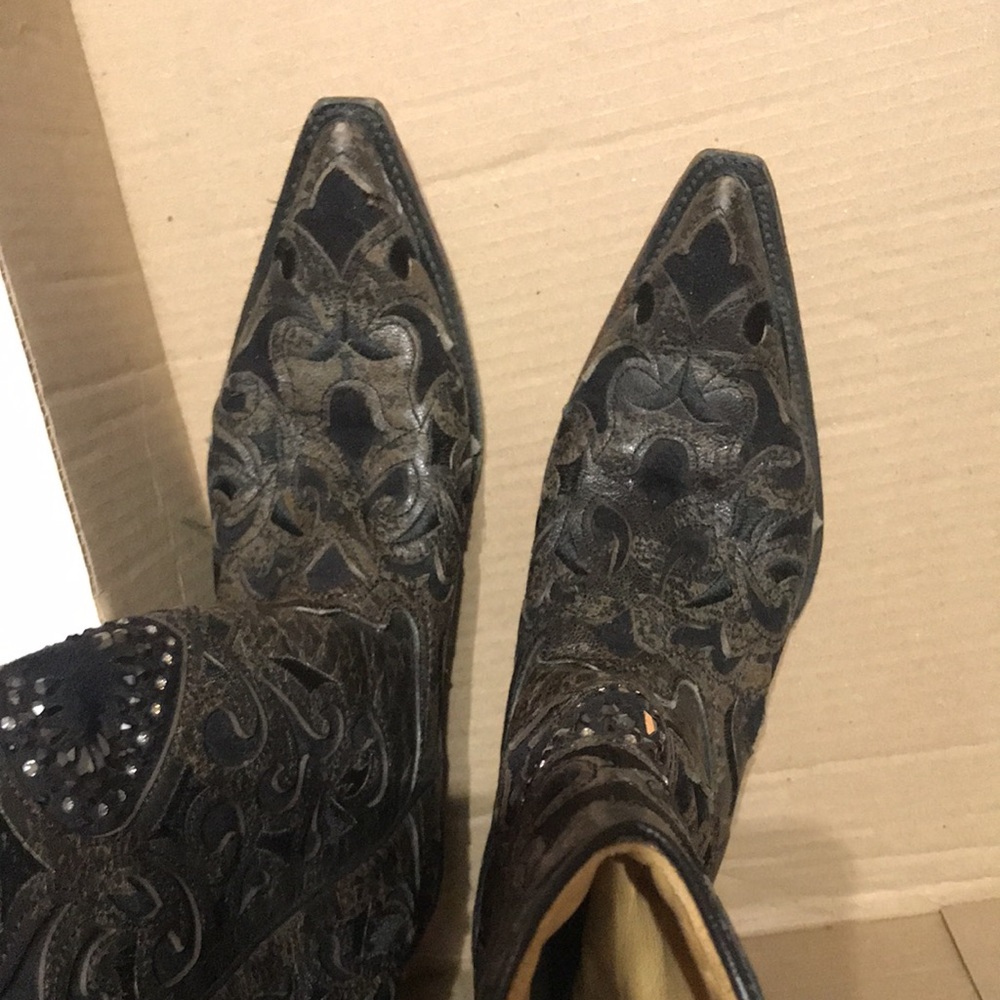 Corral Vintage BOOTS, Size 9 - Picture 4 of 17